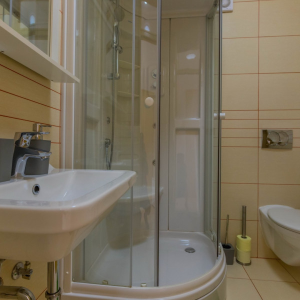 Bagno / wc, Principium Apartmani, Appartamenti Principium vicino al mare, Klenovica, Quarnero, Croazia Klenovica